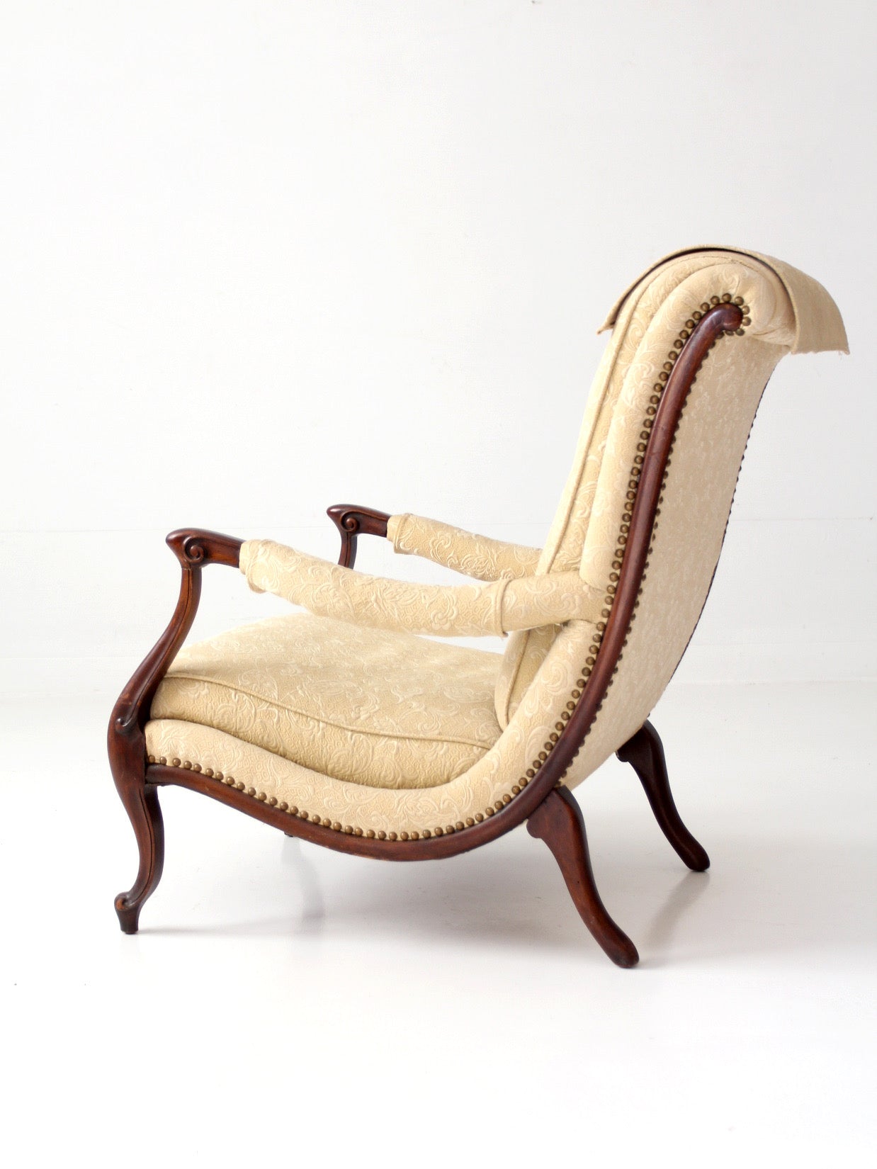 vintage French Provincial upholstered lounge chair