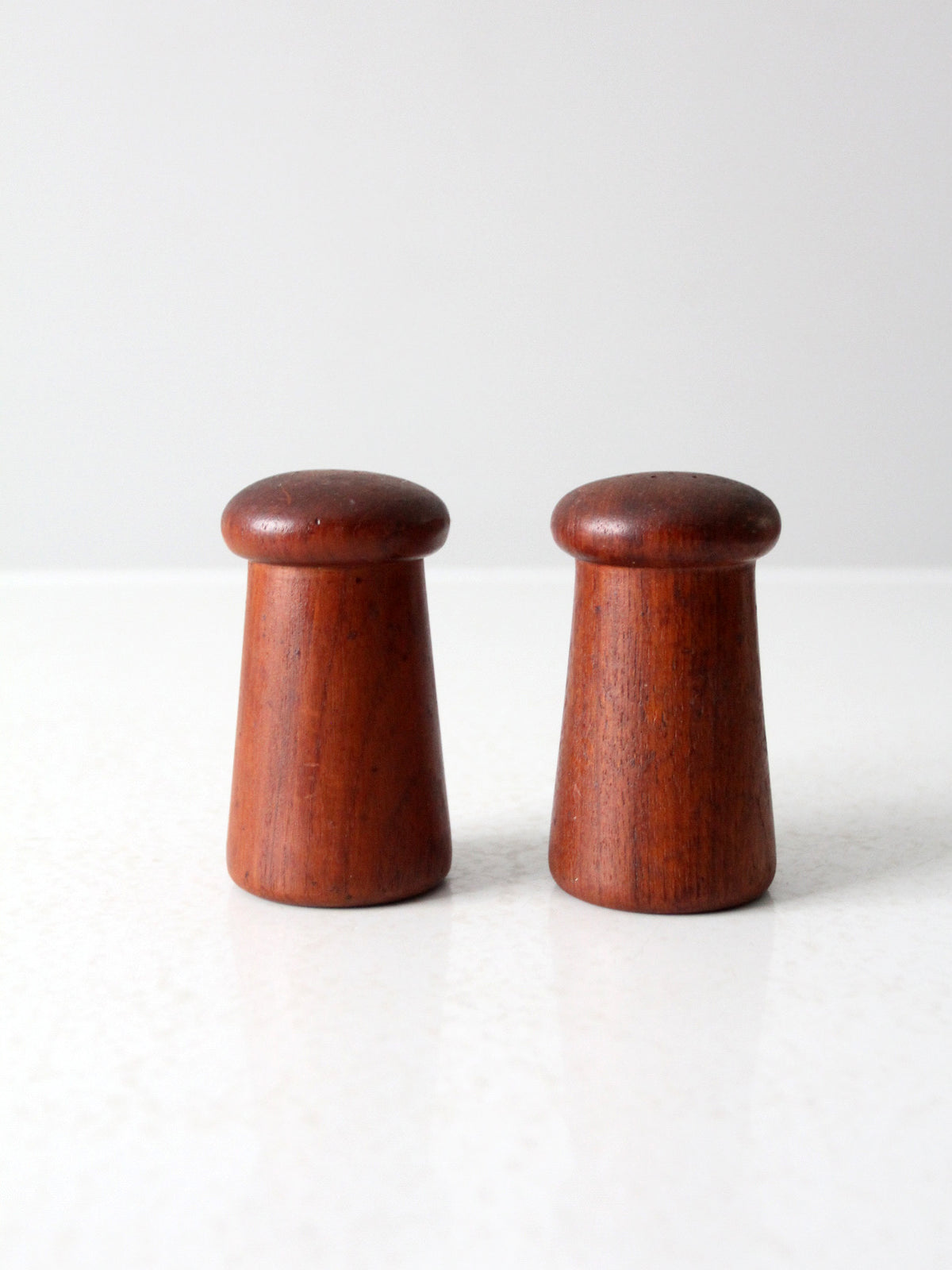 MCM wood salt & pepper shakes set