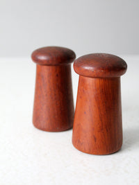 MCM wood salt & pepper shakes set