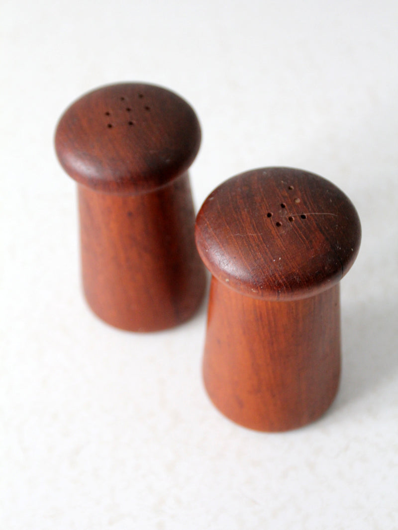 MCM wood salt & pepper shakes set