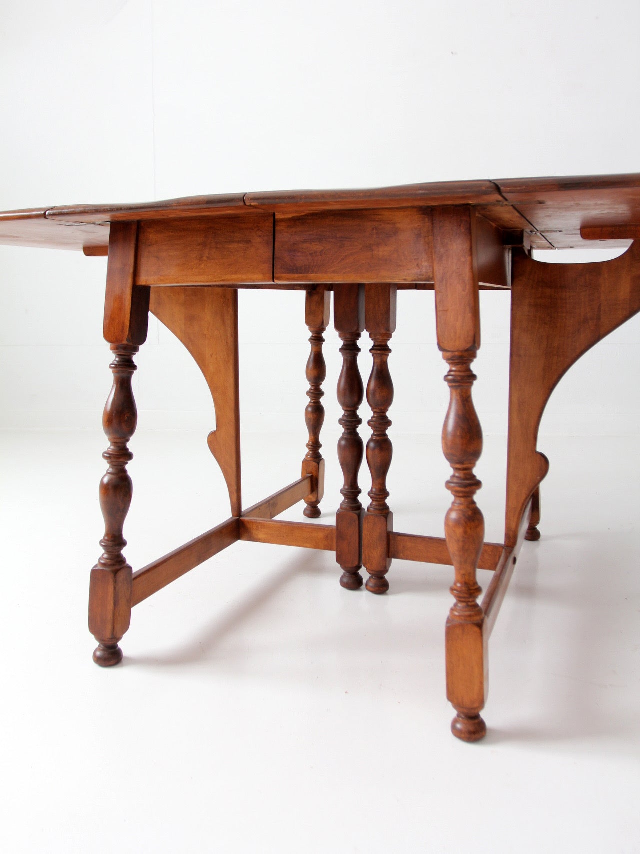 1940s American Chair Co drop leaf gateleg dining table