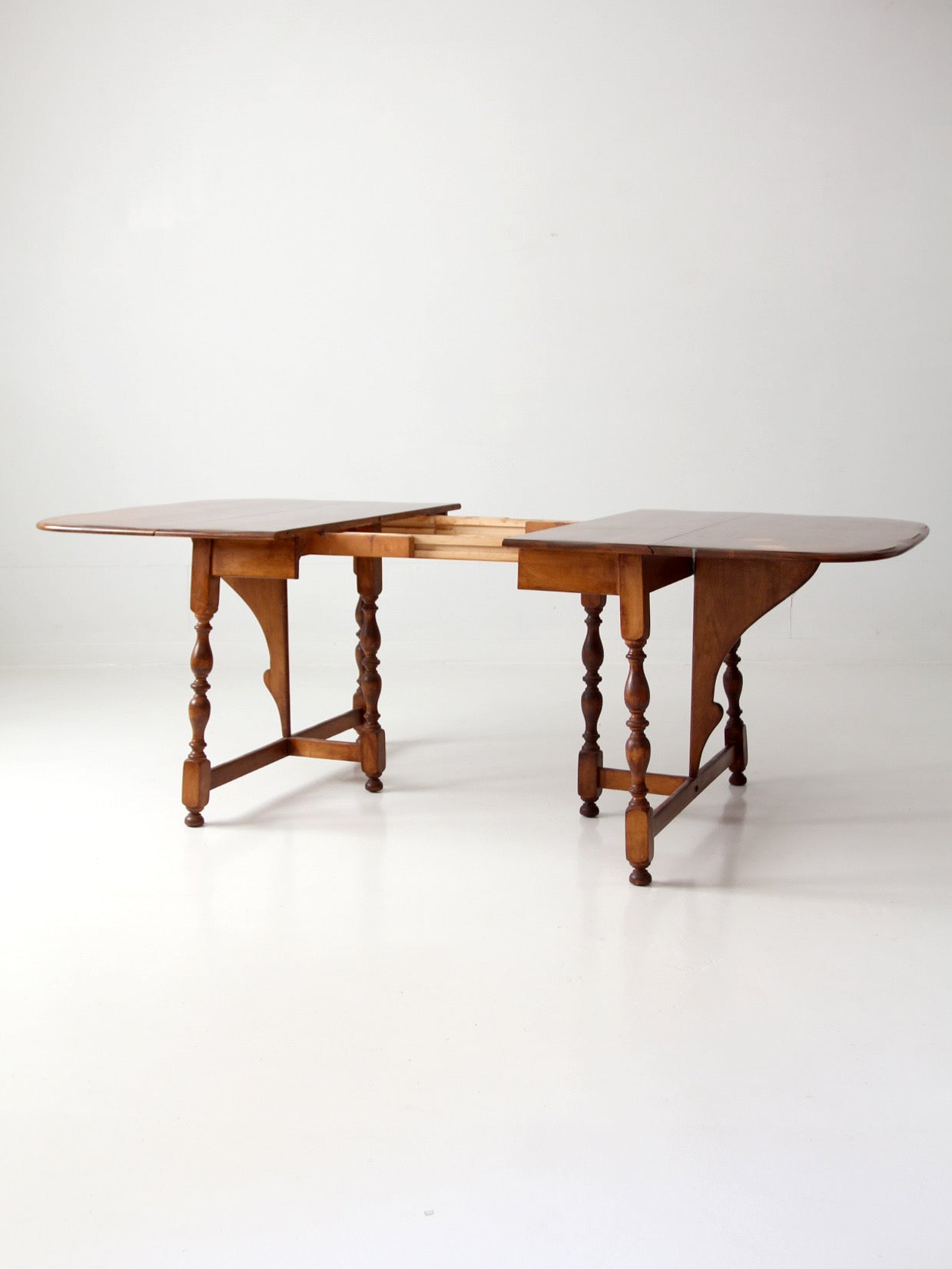 1940s American Chair Co drop leaf gateleg dining table