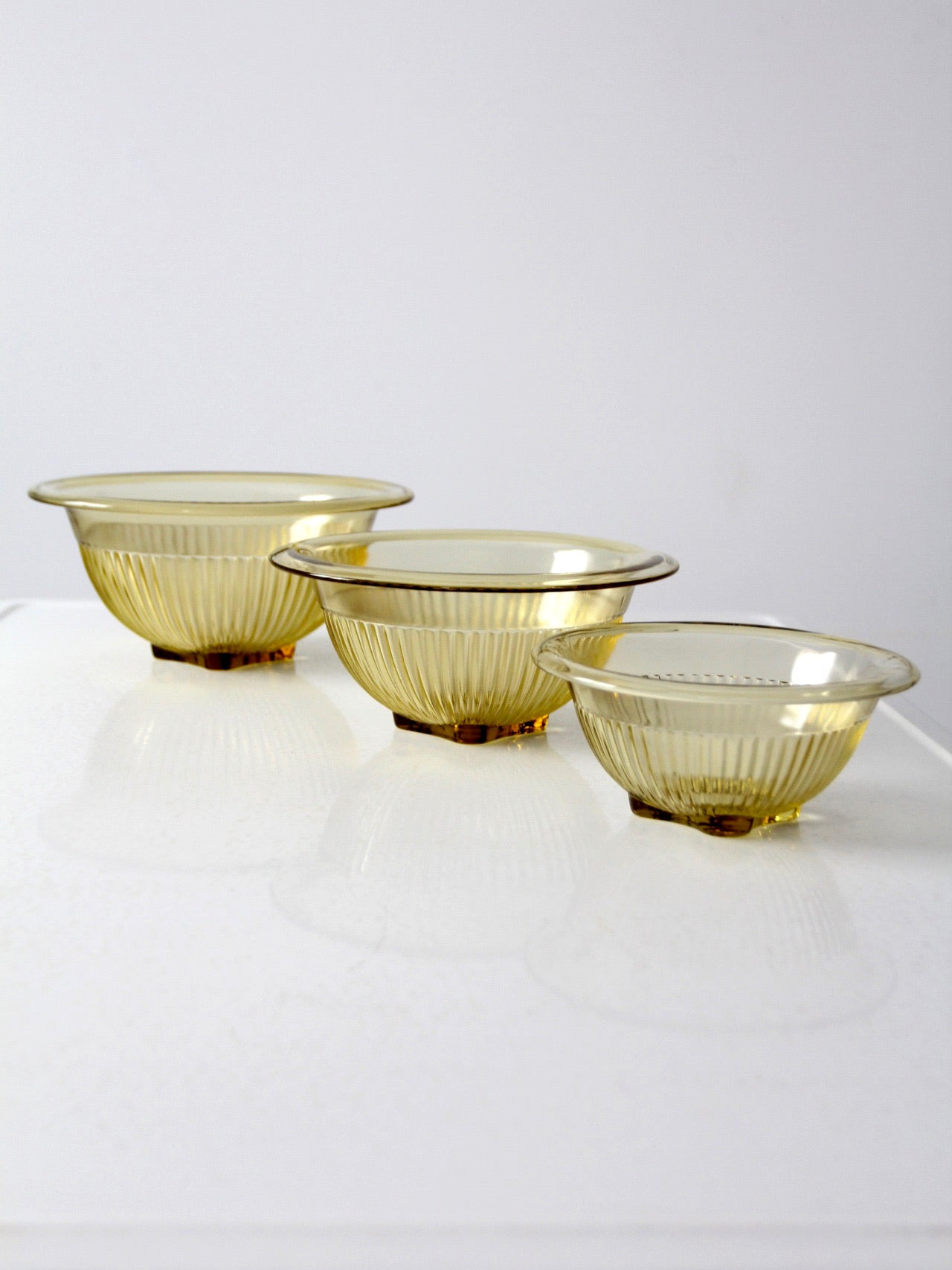 vintage yellow Depression glass mixing bowls | set of 3