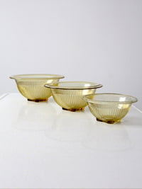 vintage yellow Depression glass mixing bowls | set of 3