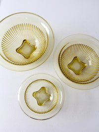 vintage yellow Depression glass mixing bowls | set of 3