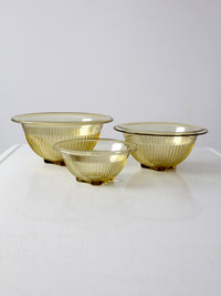 vintage yellow Depression glass mixing bowls | set of 3