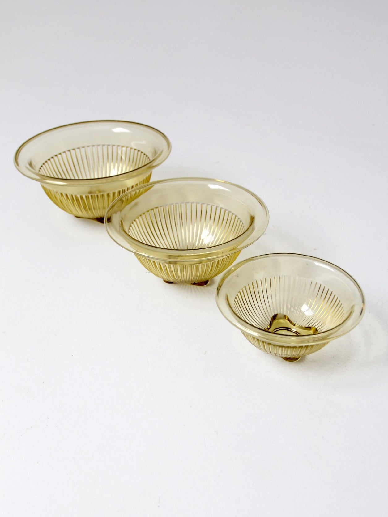vintage yellow Depression glass mixing bowls | set of 3