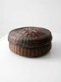 antique Chinese lidded bamboo basket
