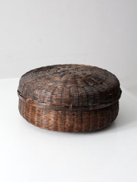 antique Chinese lidded bamboo basket