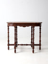 antique accent table with scalloped top