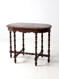 antique accent table with scalloped top