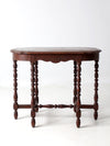antique accent table with scalloped top