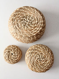 vintage set of 3 woven nesting baskets