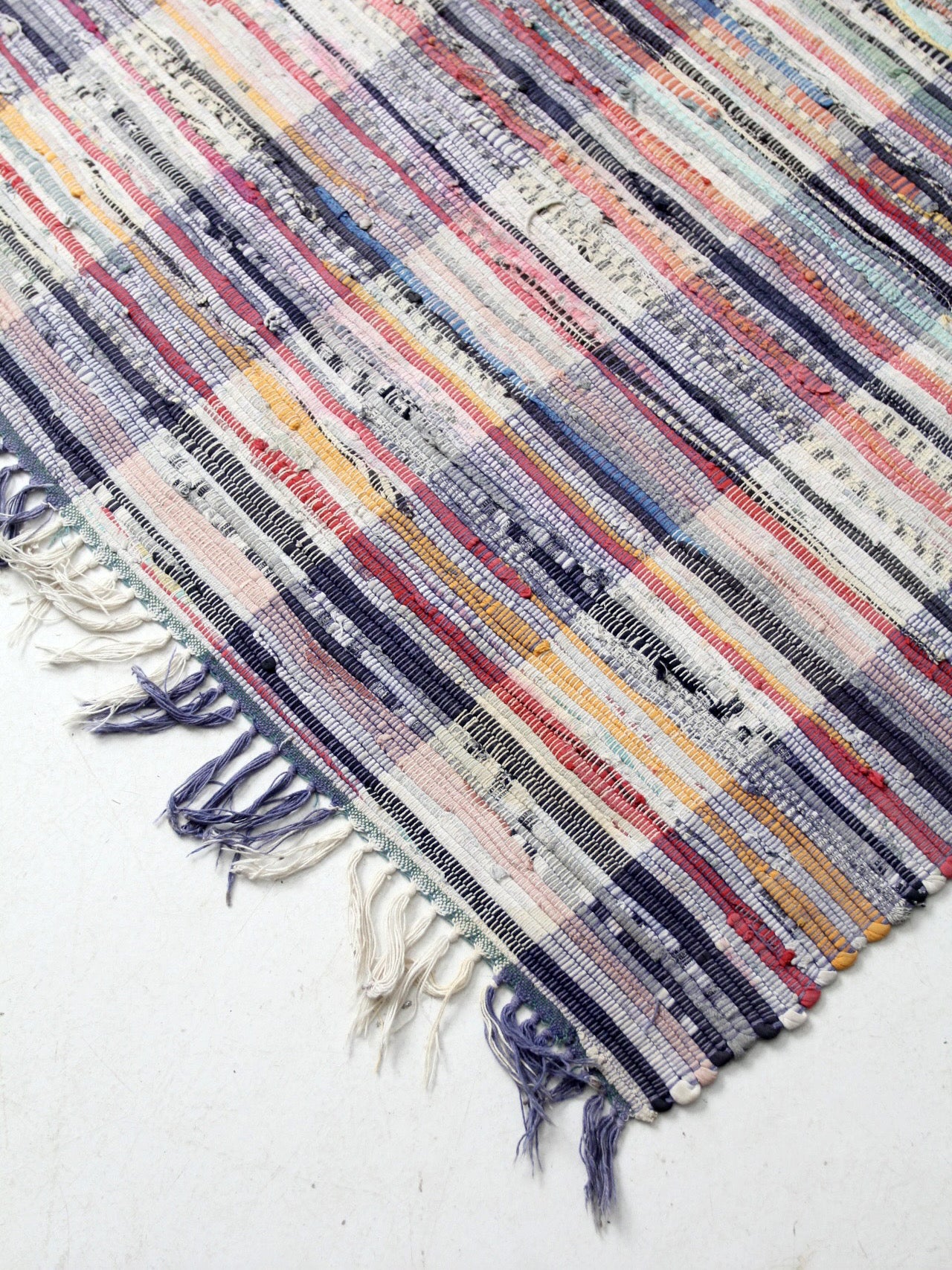vintage American hand-loomed rag rug 48 x 79