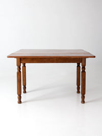 antique American country drop leaf table