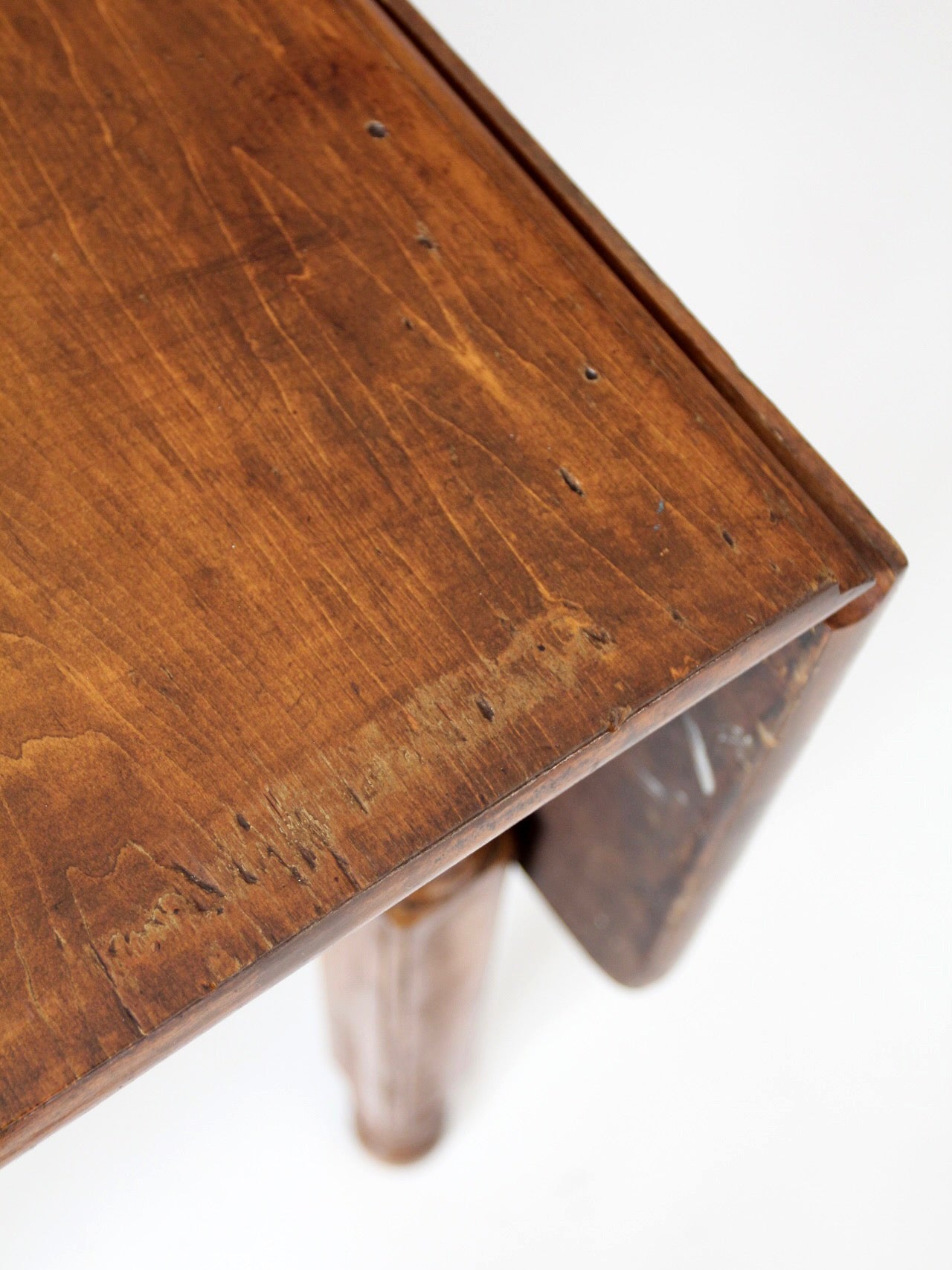 antique American country drop leaf table