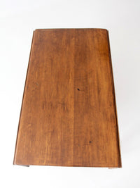 antique American country drop leaf table