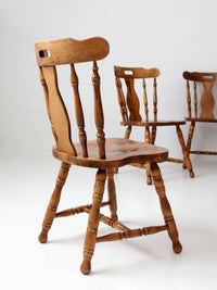 mid-century Colonial Revival spindle back dining chairs | set of 6