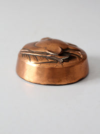 vintage copper-tone cat paperweight