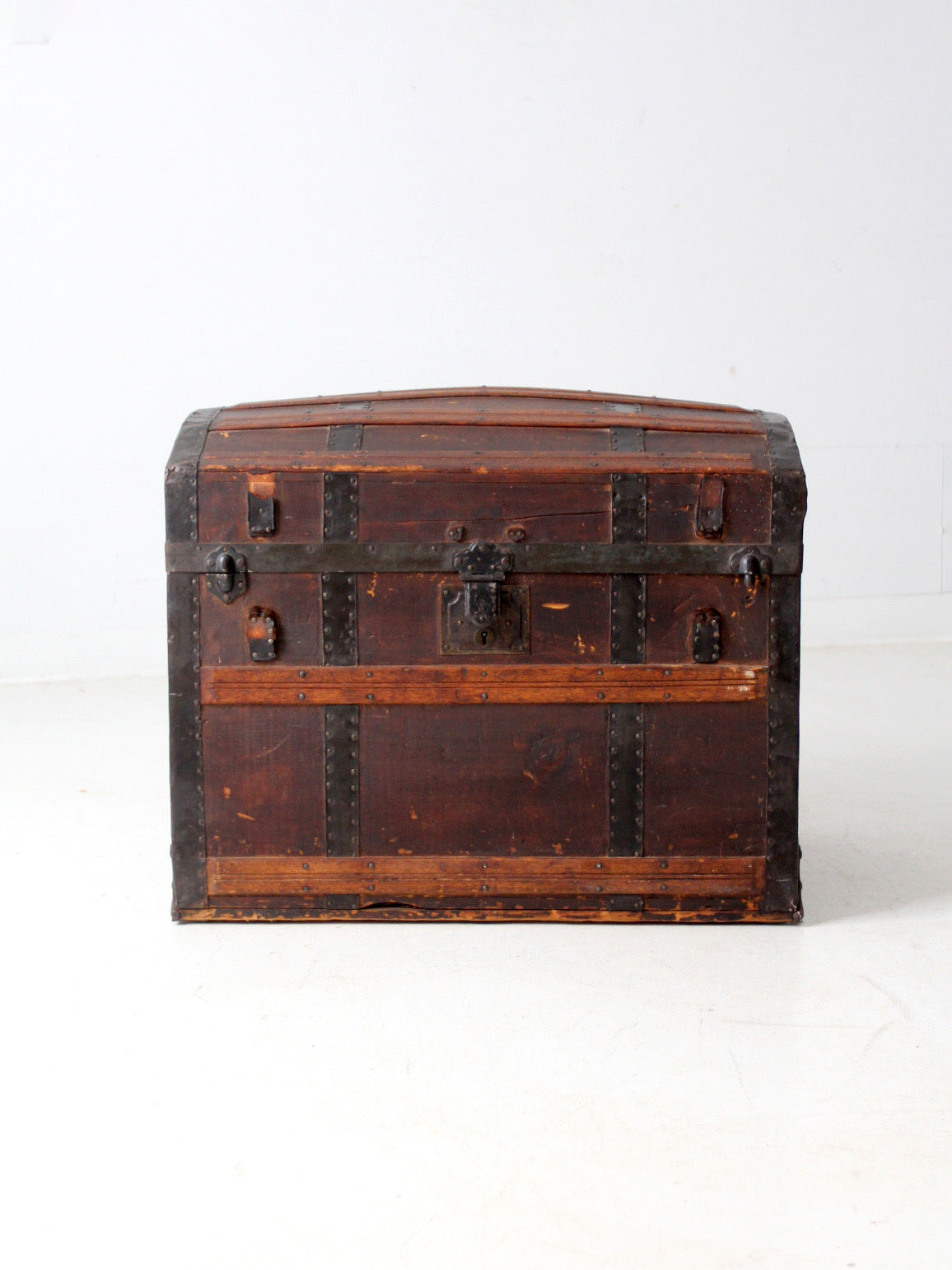 antique barrel top steamer trunk
