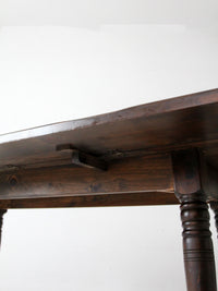 early American style drop leaf dining table