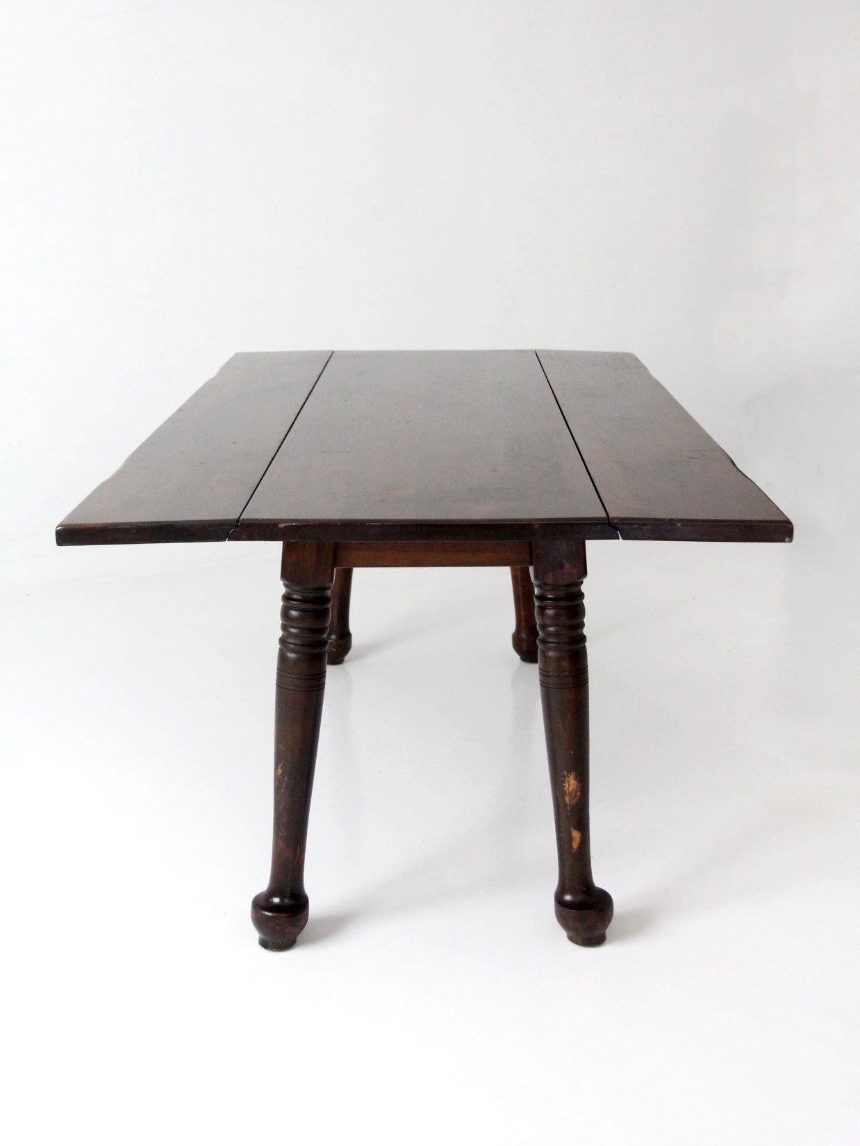 early American style drop leaf dining table