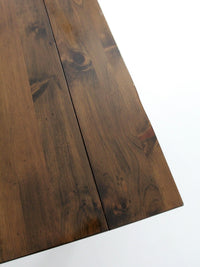 early American style drop leaf dining table