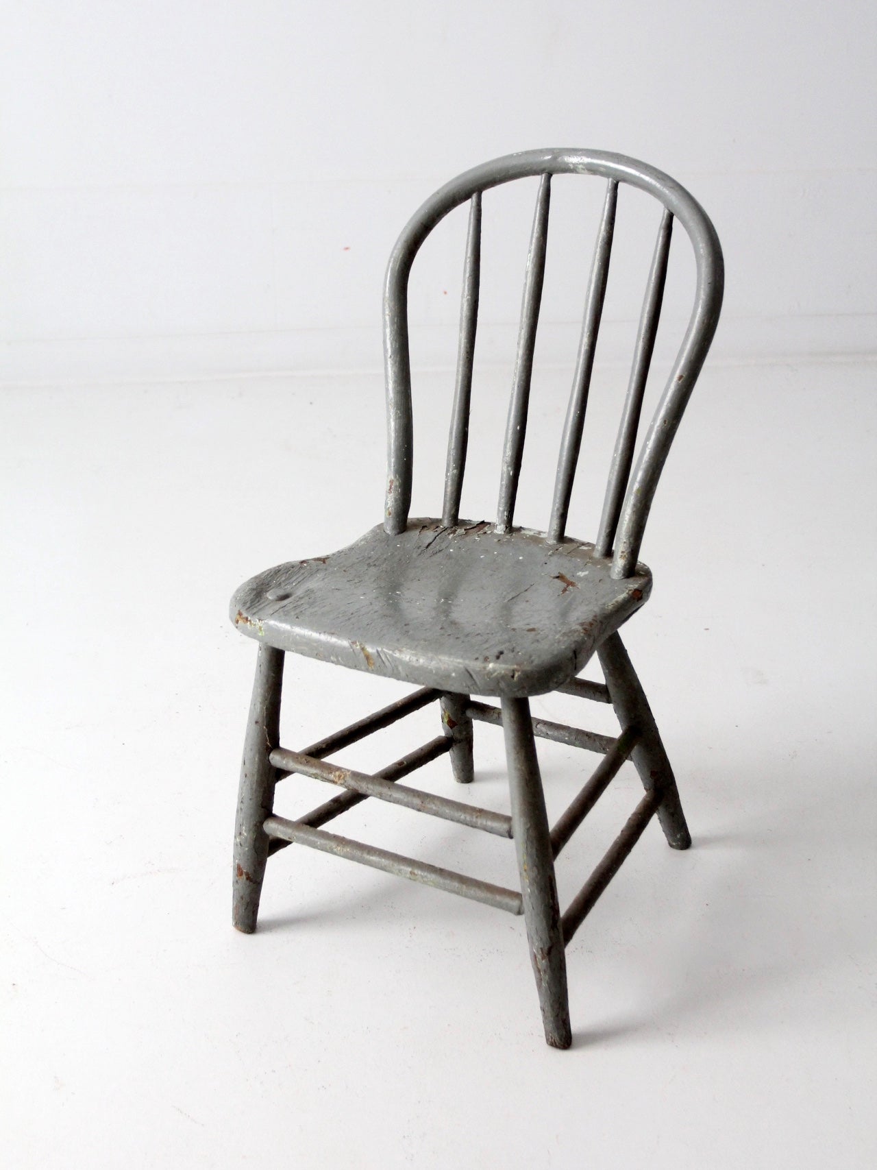antique primitive Windsor chair