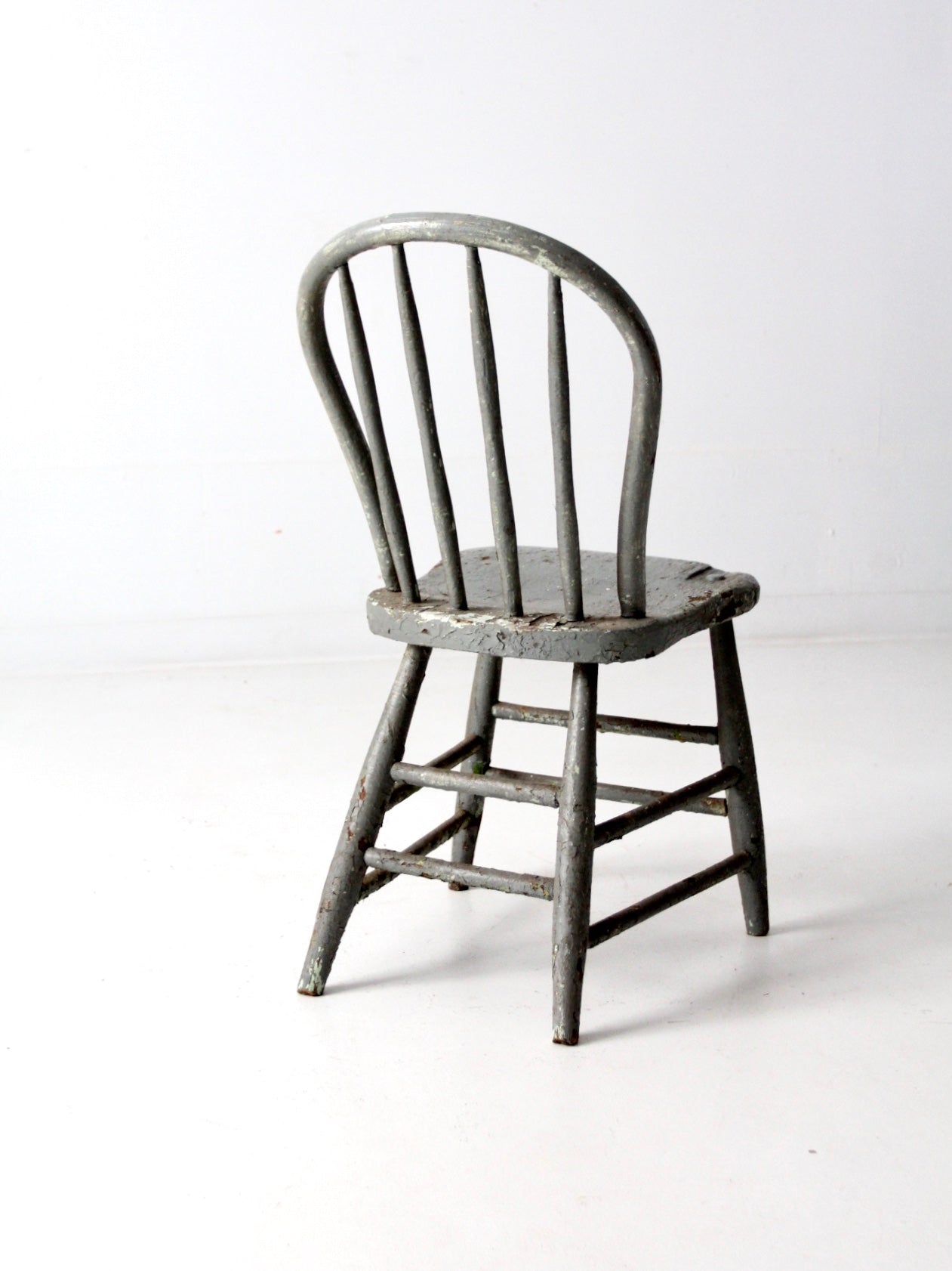 antique primitive Windsor chair