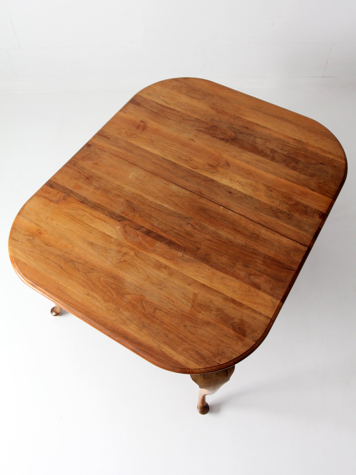 antique Queen Anne revival extension dining table