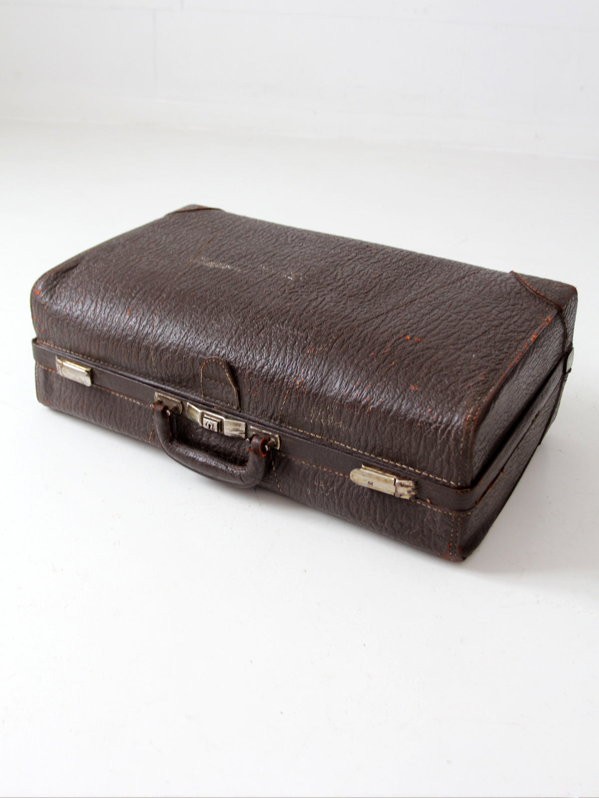 vintage 1940s brown leather travel suitcase