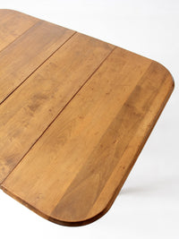 early American gateleg drop leaf table