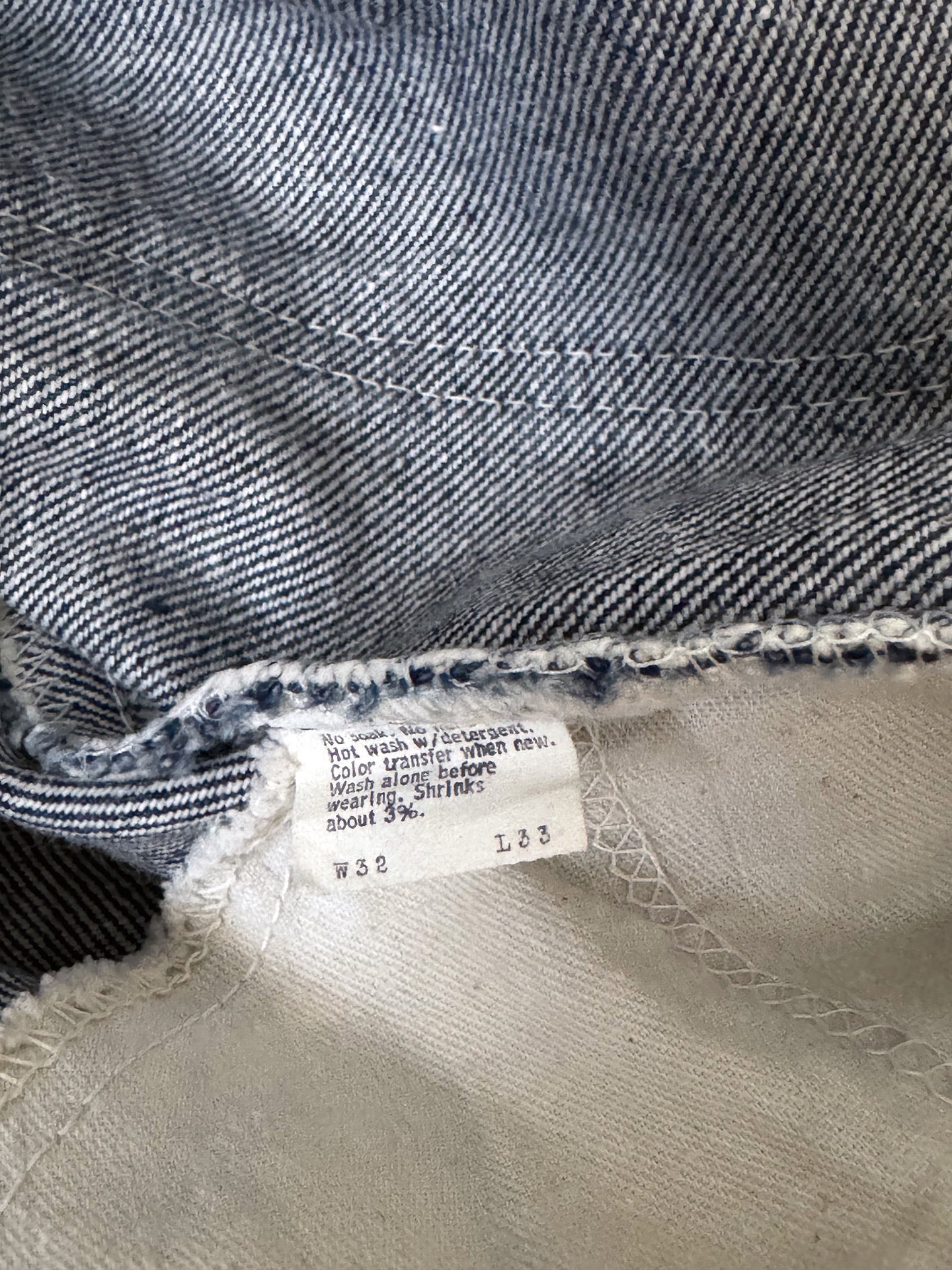 vintage 1970s Levi’s bell bottom jeans | 32 x 33