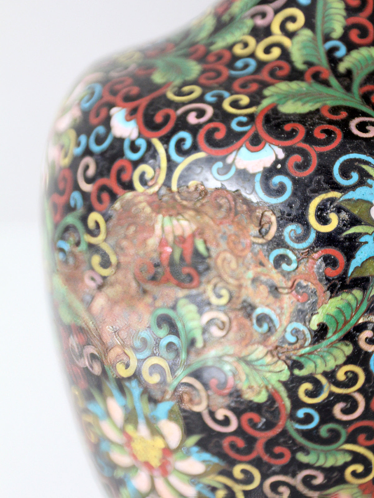 antique Chinese cloisonne decorative vessel