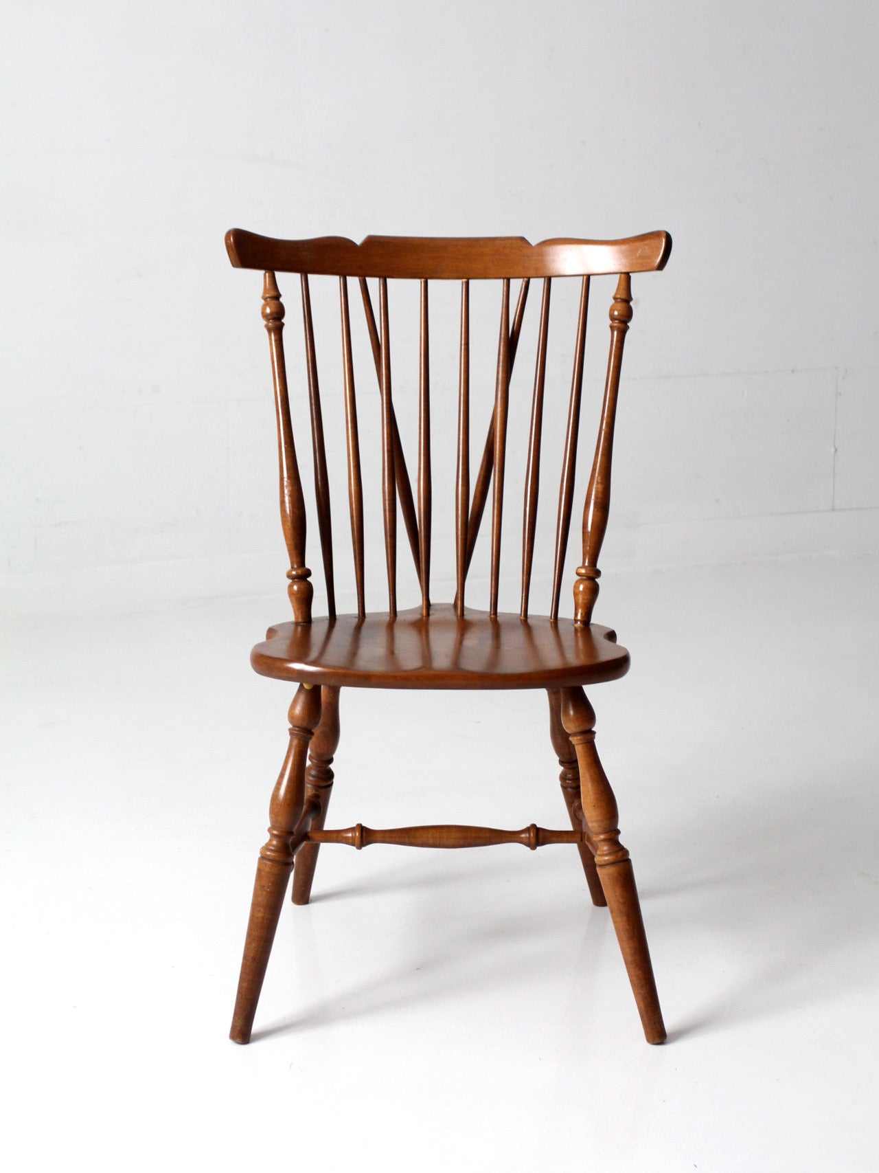 mid-century brace back Windsor chair