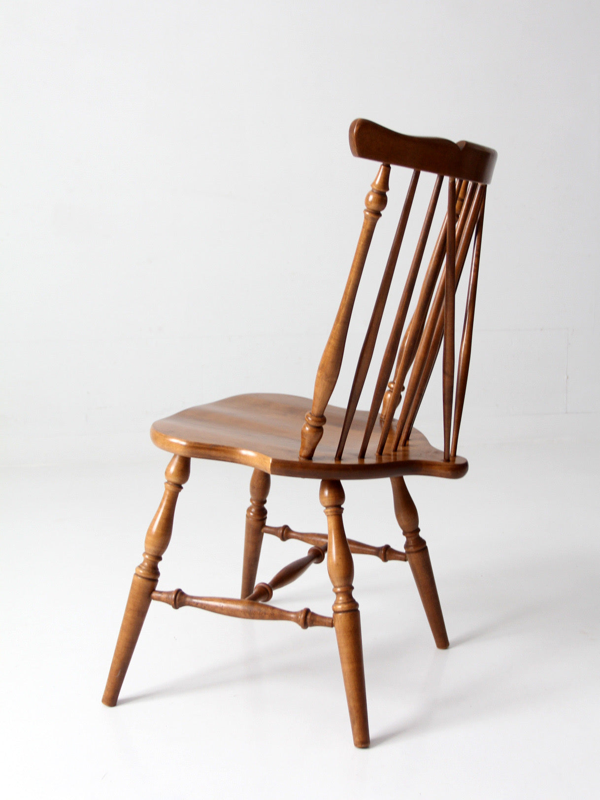 mid-century brace back Windsor chair