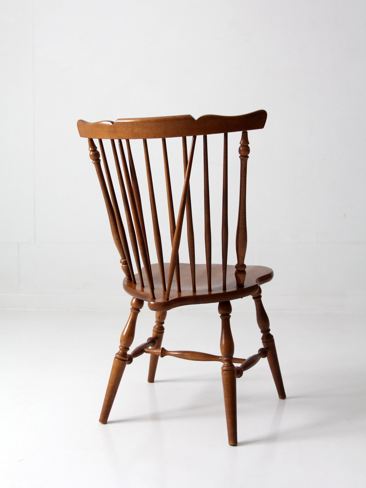 mid-century brace back Windsor chair
