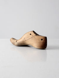 antique wooden shoe last