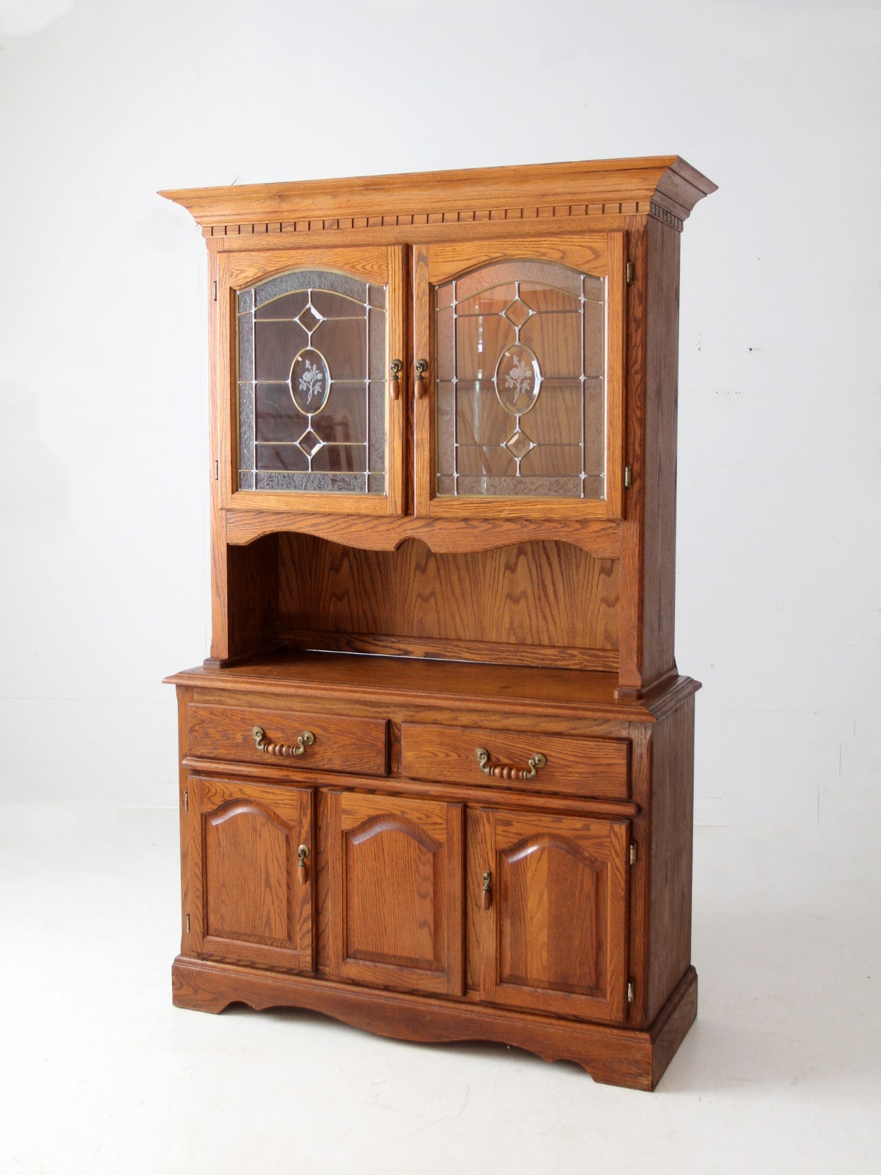 vintage oak china cabinet hutch – 86 Vintage