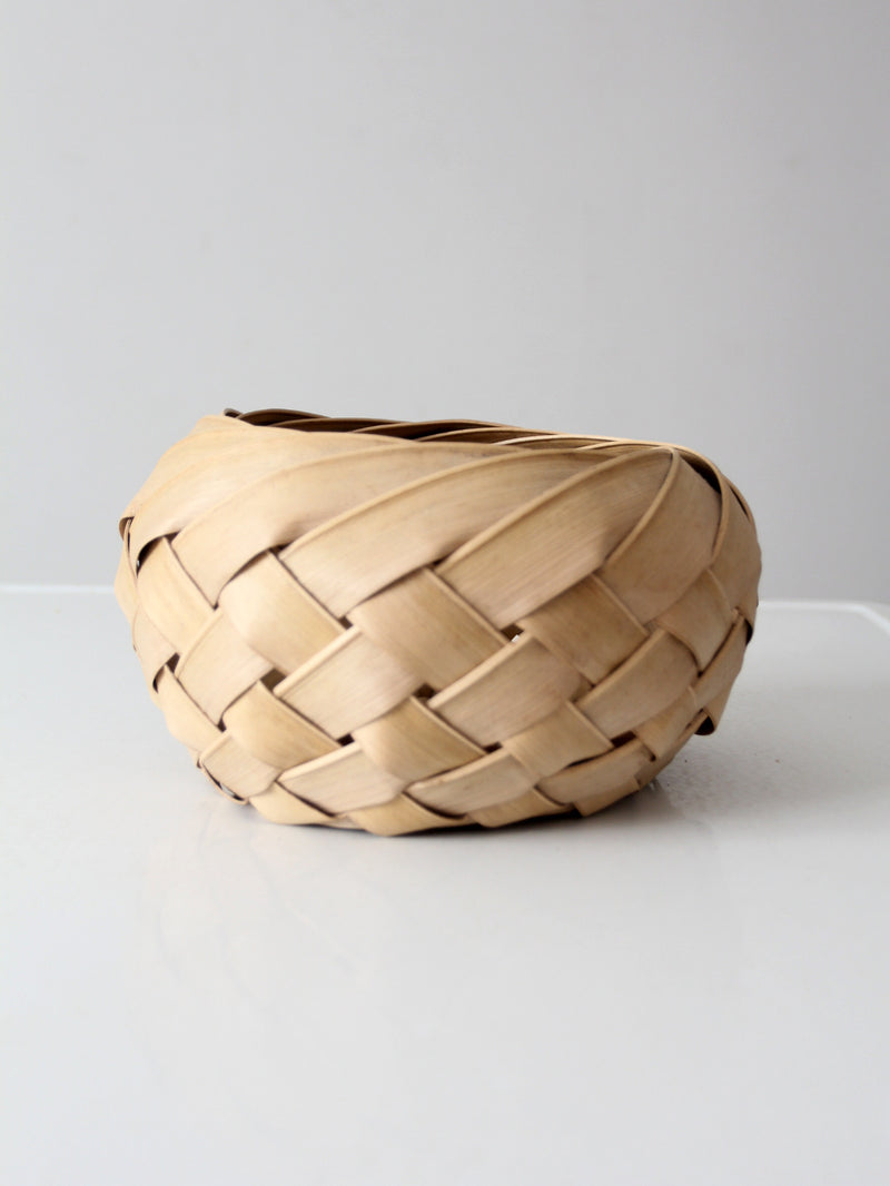 vintage palm frond basket bowl
