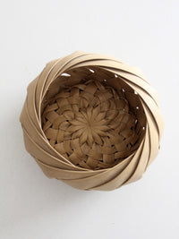 vintage palm frond basket bowl