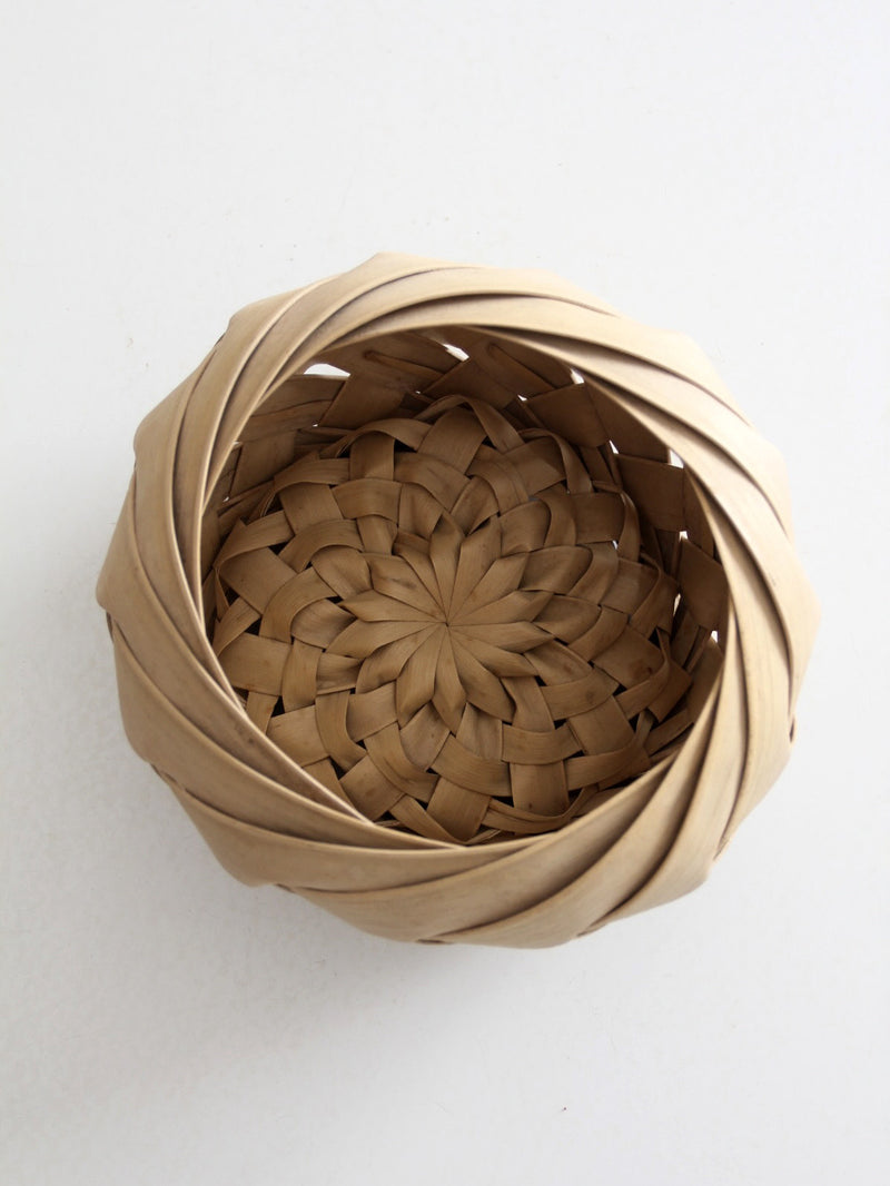 vintage palm frond basket bowl