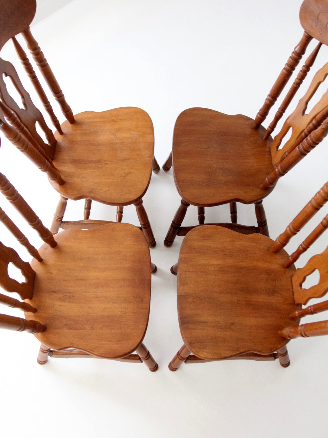 set of 4 vintage early American colonial revival dining chairs