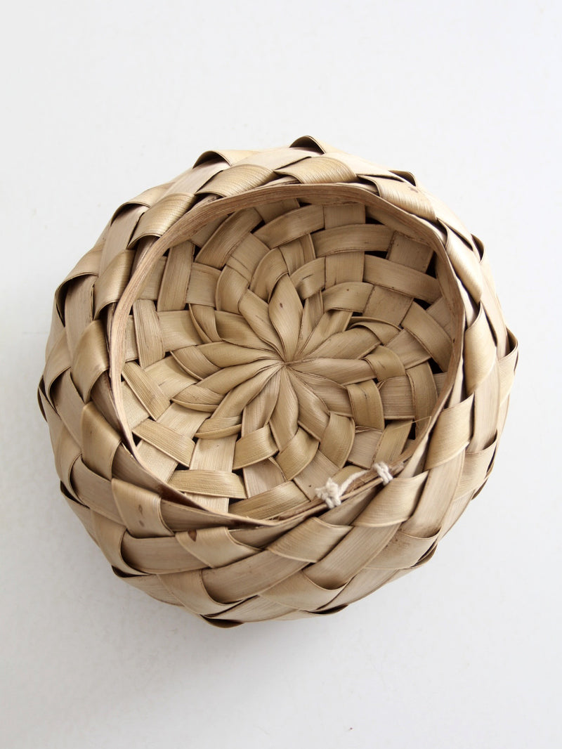vintage palm frond basket bowl