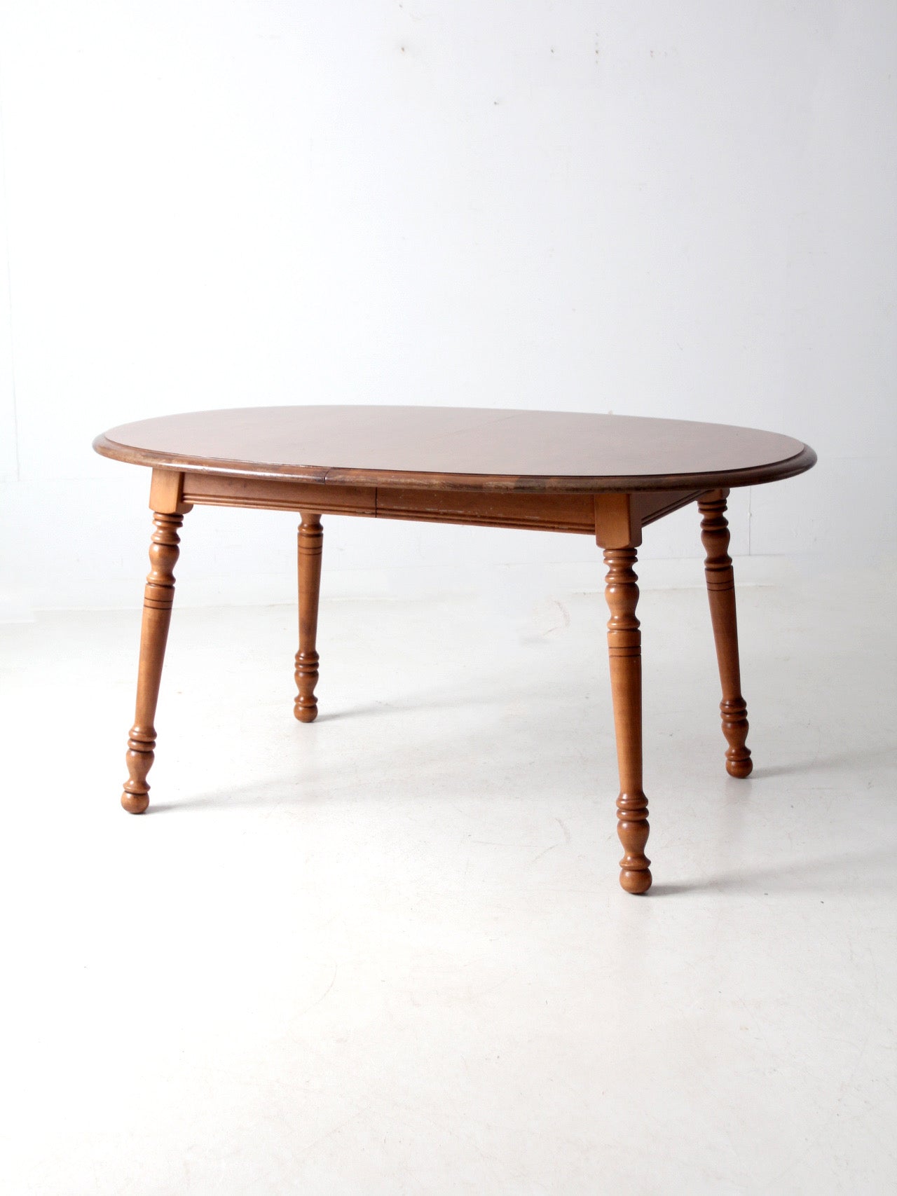 vintage Tell City colonial revival maple extendable table