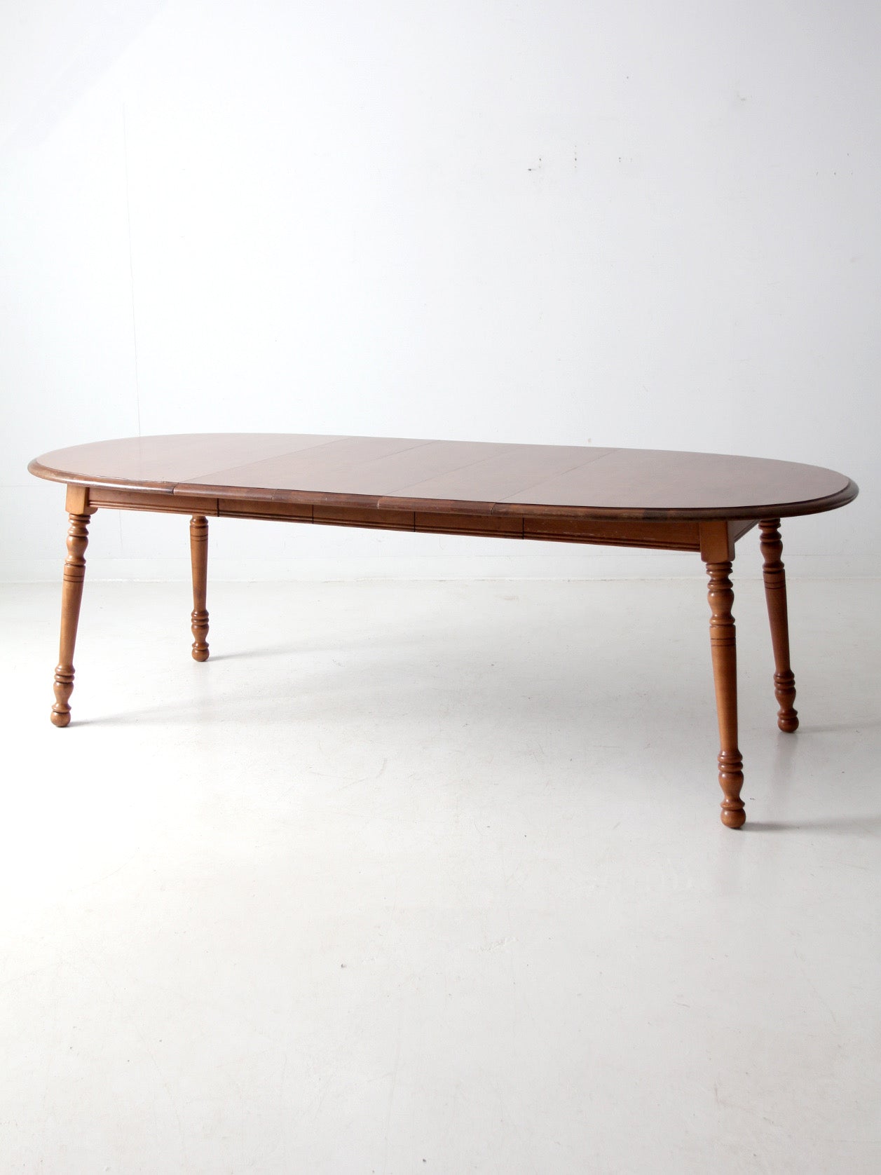 vintage Tell City colonial revival maple extendable table