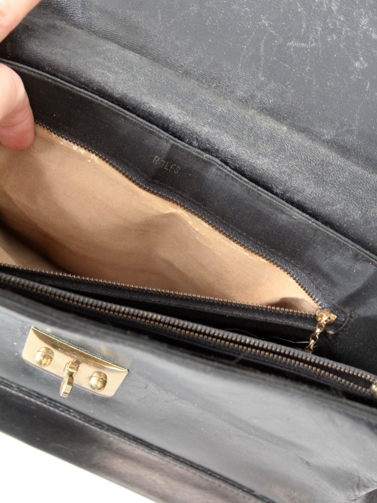vintage 1970s Rolfs black leather shoulder bag