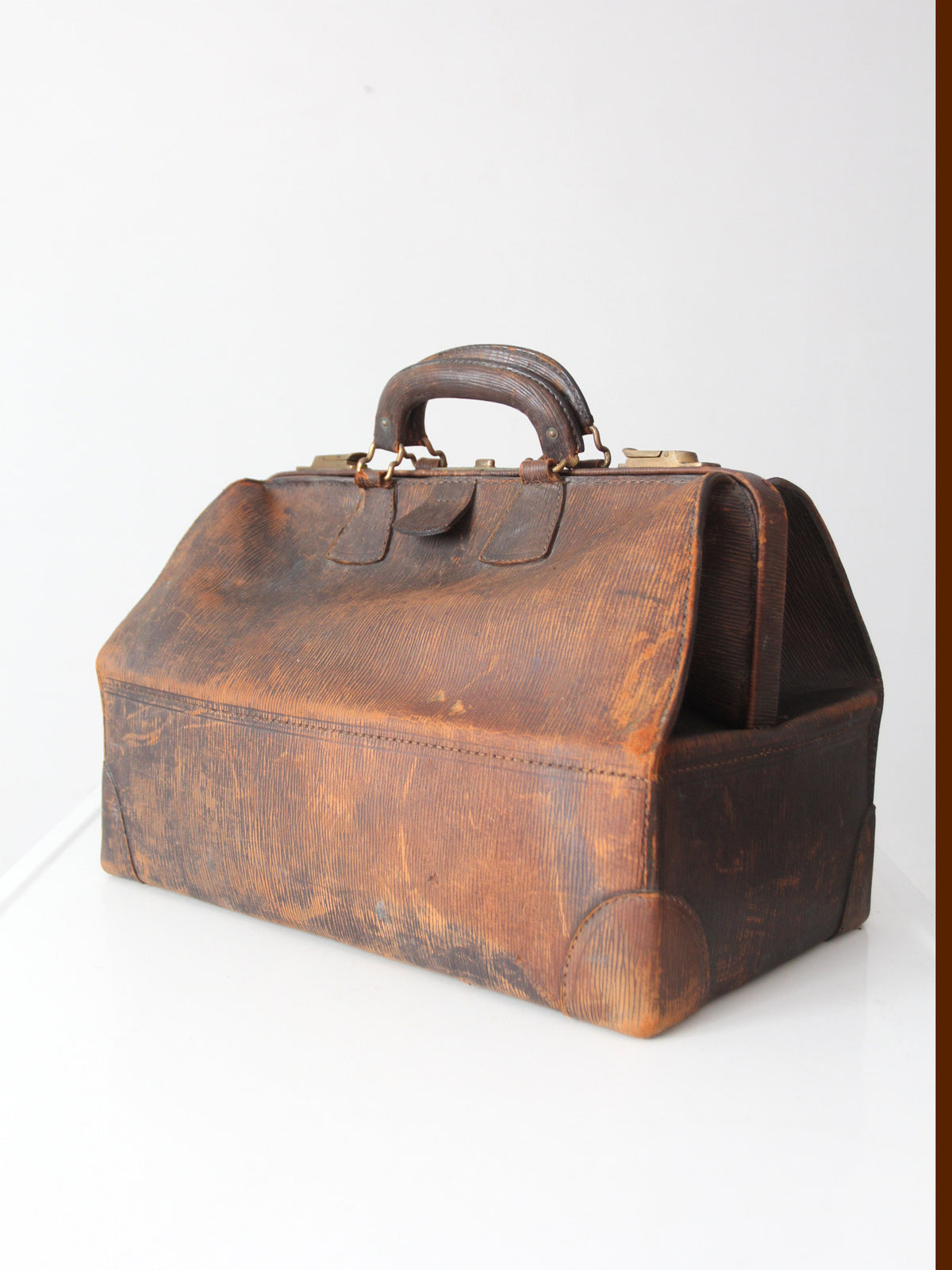 antique early 20th century leather doctor’s bag