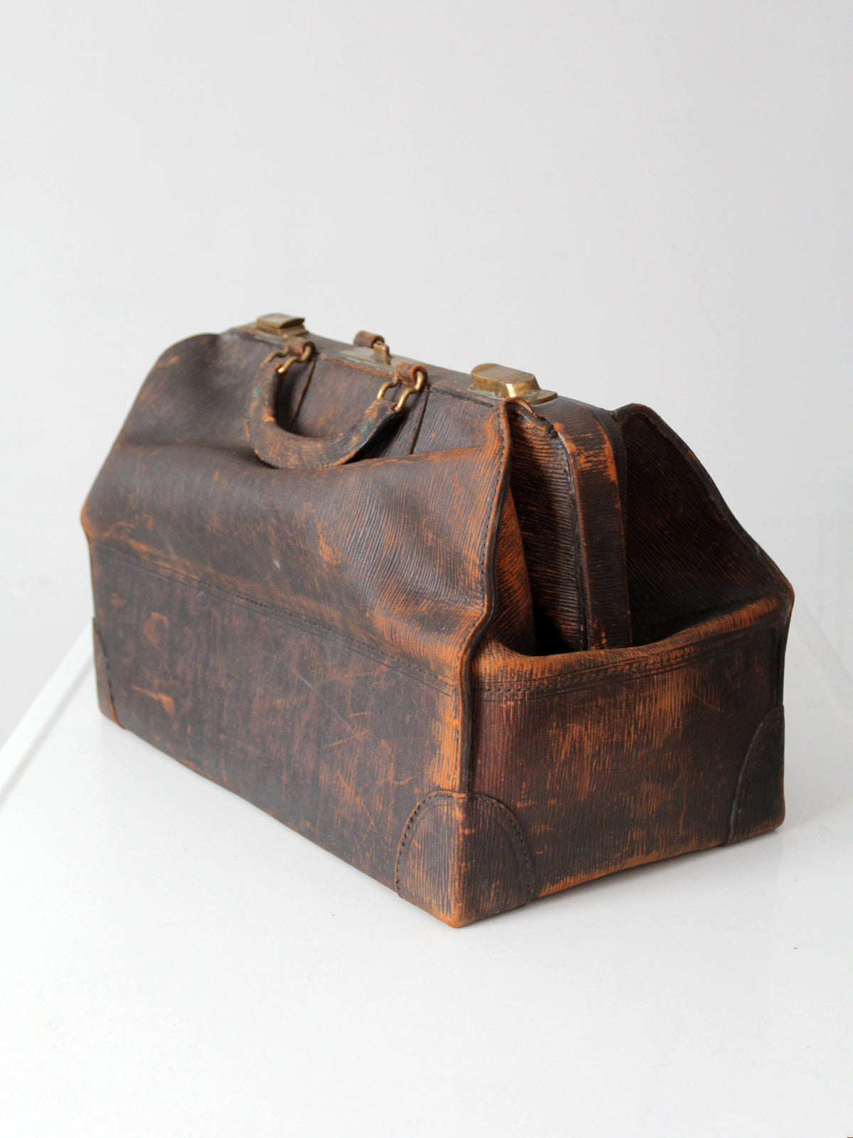 antique early 20th century leather doctor’s bag