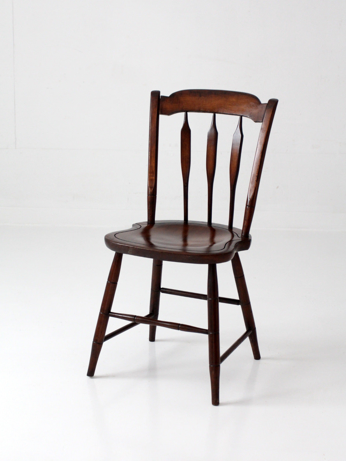 vintage Windsor style side chair